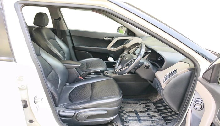 2016 Hyundai Creta SX PLUS AT 1.6 PETROL, Petrol, Automatic, 1,18,179 km, interior