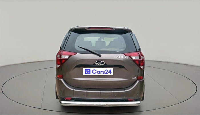 2020 Mahindra XUV500 W9, Diesel, Manual, 50,395 km, exterior