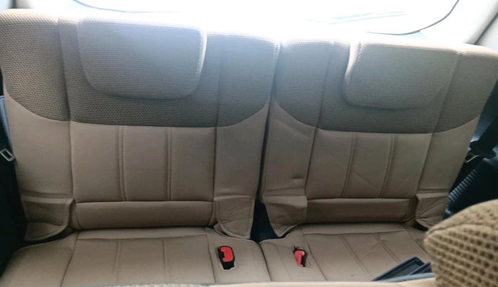 2020 Mahindra XUV500 W9, Diesel, Manual, 50,395 km, interior