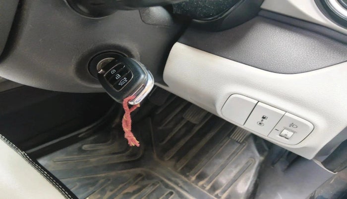 2022 Hyundai GRAND I10 NIOS SPORTZ 1.2 KAPPA VTVT CNG, CNG, Manual, 95,215 km, interior