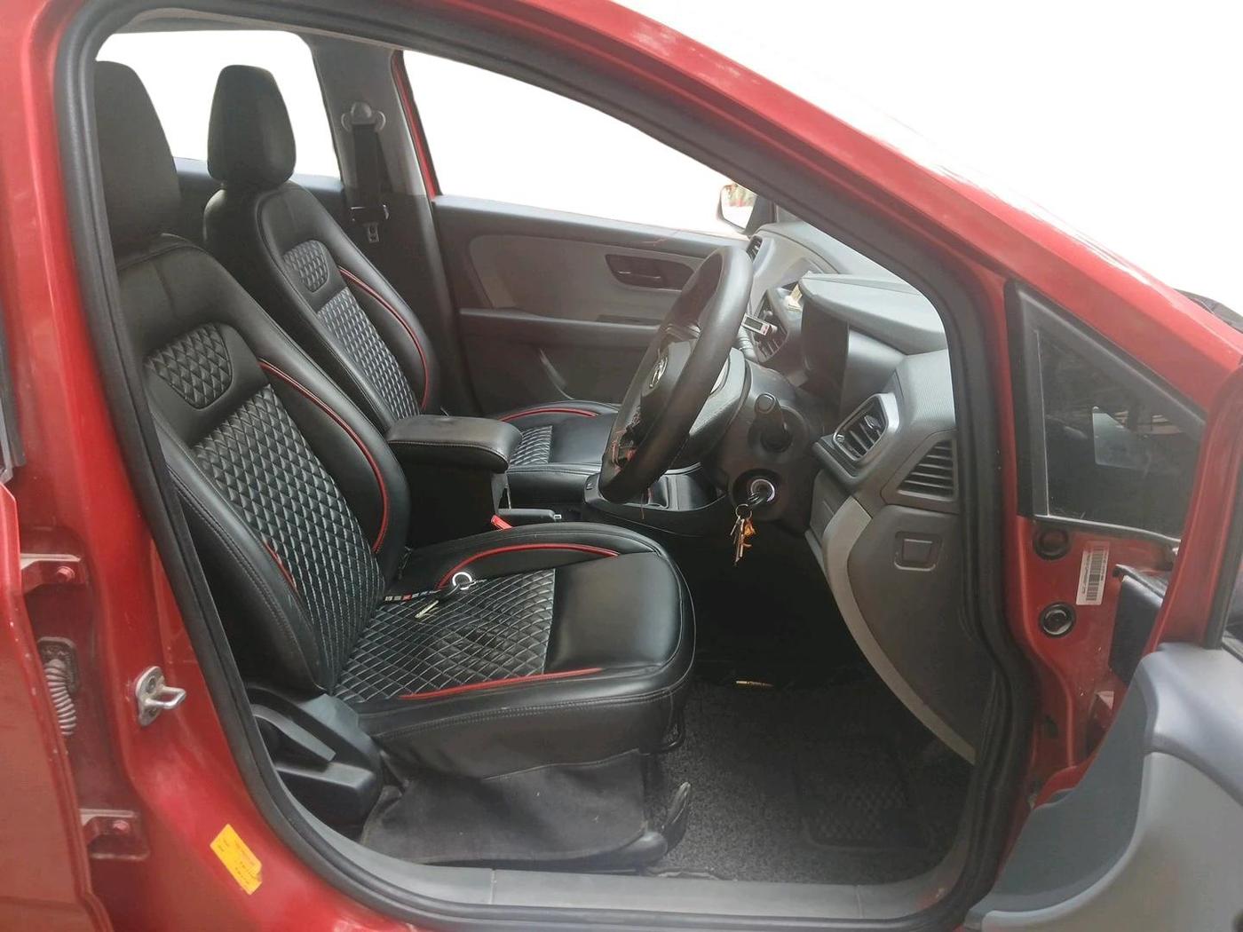 2020 Tata ALTROZ XE PETROL, Petrol, Manual, 90,041 km, interior