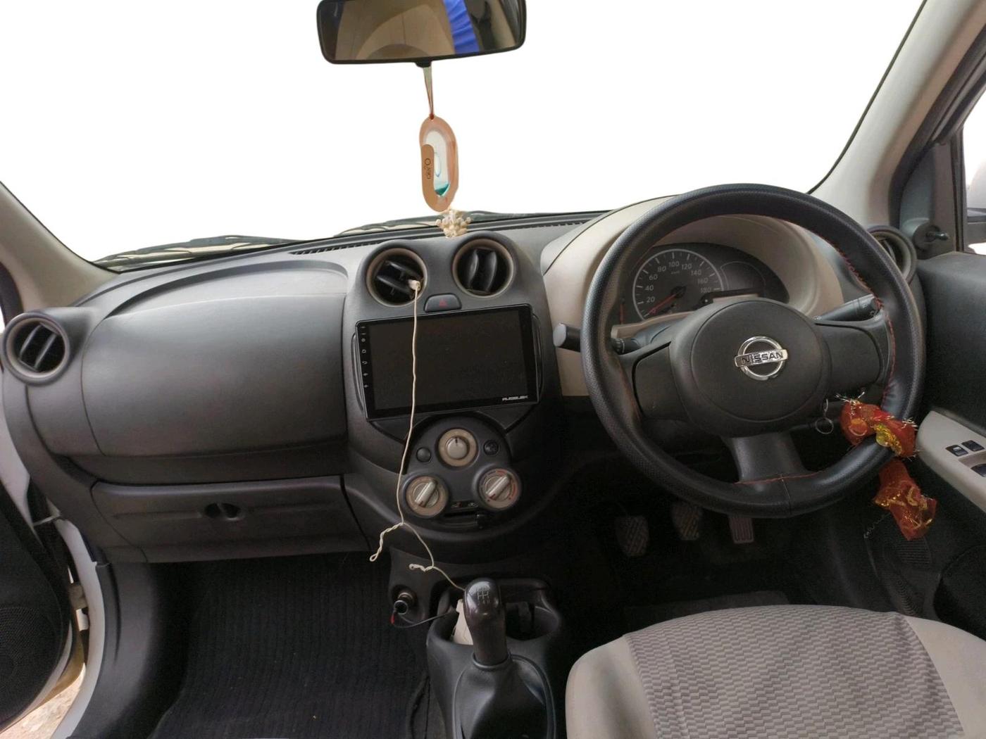 2014 Nissan Micra Active XV, Petrol, Manual, 73,221 km, interior