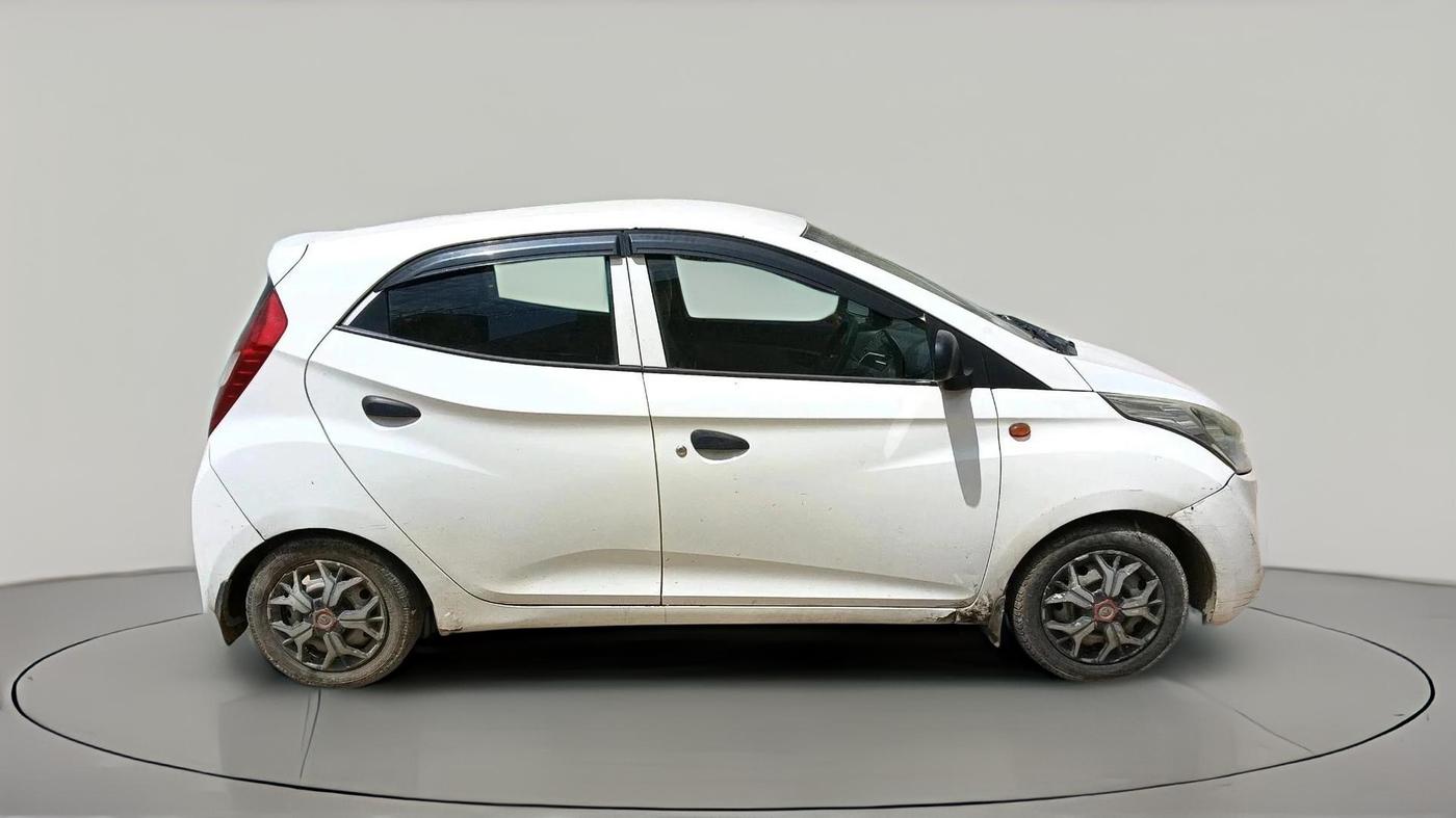 2018 Hyundai Eon ERA +, CNG, Manual, 70,719 km, exterior