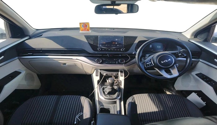 2022 KIA CARENS PRESTIGE 1.5 PETROL 7 STR, Petrol, Manual, 35,270 km, interior