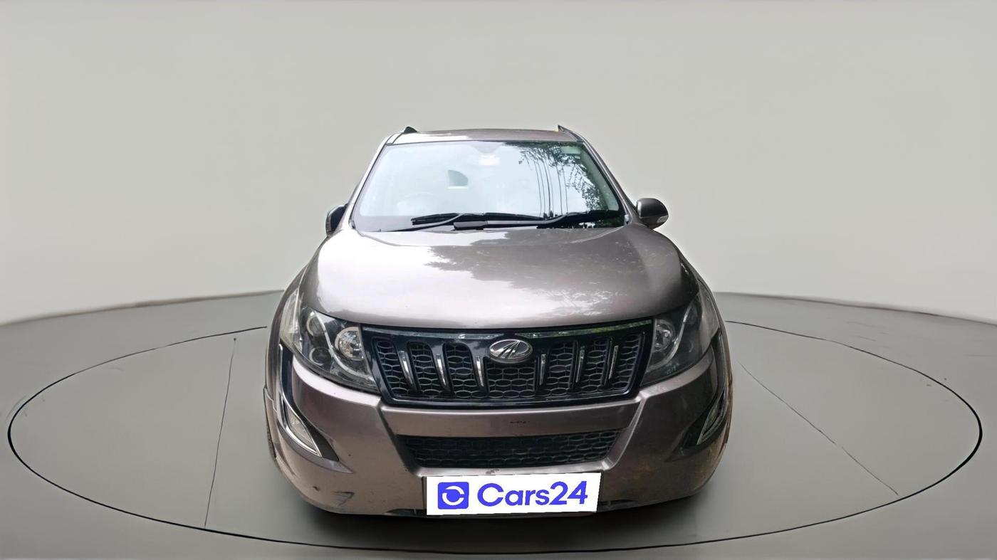 2018 Mahindra XUV500 W10 AT, Diesel, Automatic, 94,633 km, exterior