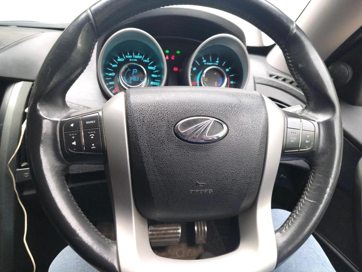2018 Mahindra XUV500 W10 AT, Diesel, Automatic, 94,633 km, interior