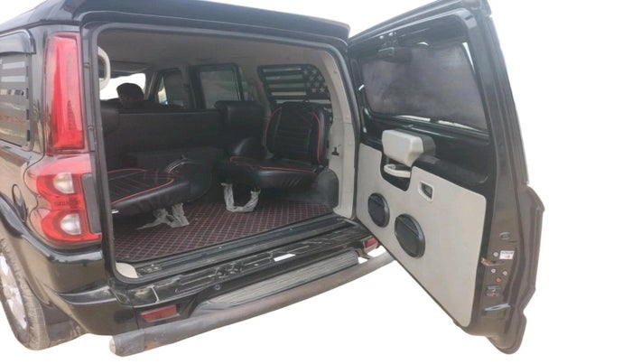 2022 Mahindra Scorpio S5, Diesel, Manual, 64,884 km, exterior