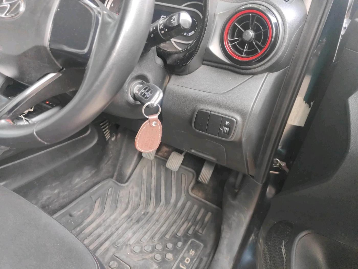 2022 Hyundai GRAND I10 NIOS SPORTZ 1.0 TURBO GDI, Petrol, Manual, 59,447 km, interior