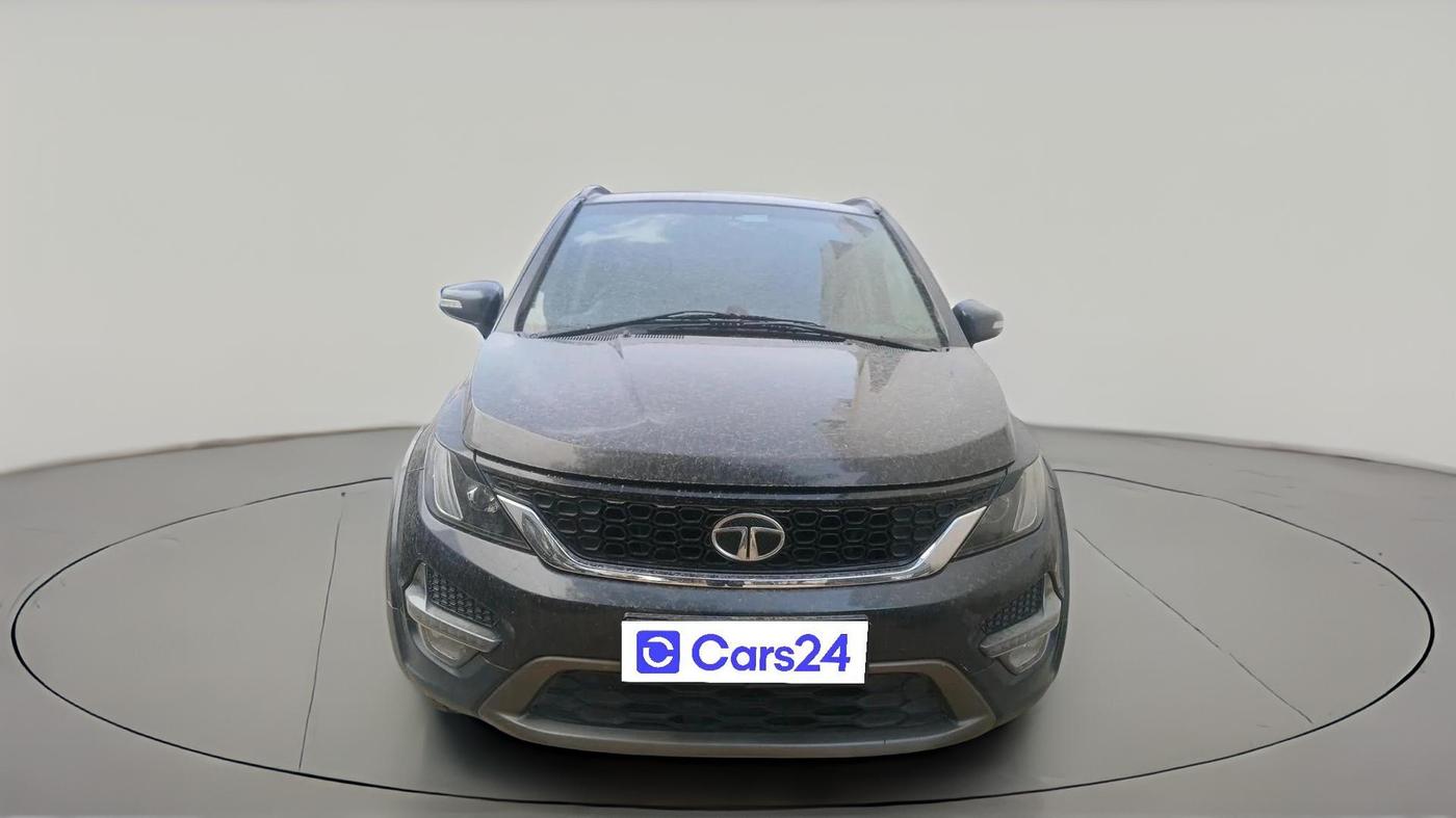 2017 Tata Hexa XT 4X2 7 STR, Diesel, Manual, 1,40,659 km, exterior