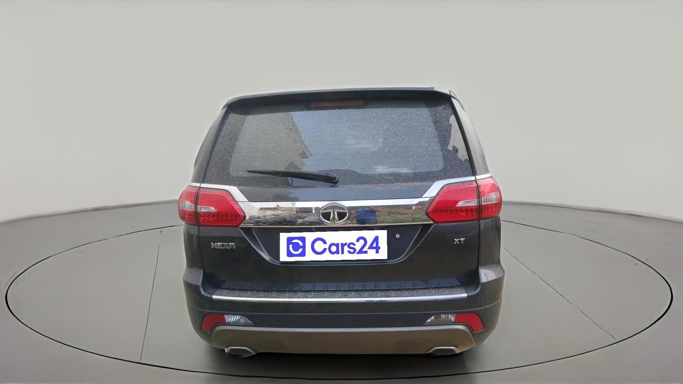 2017 Tata Hexa XT 4X2 7 STR, Diesel, Manual, 1,40,659 km, exterior