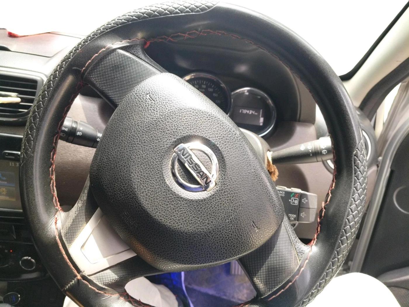 2017 Nissan Terrano  XL D Plus, Diesel, Manual, 1,78,434 km, interior