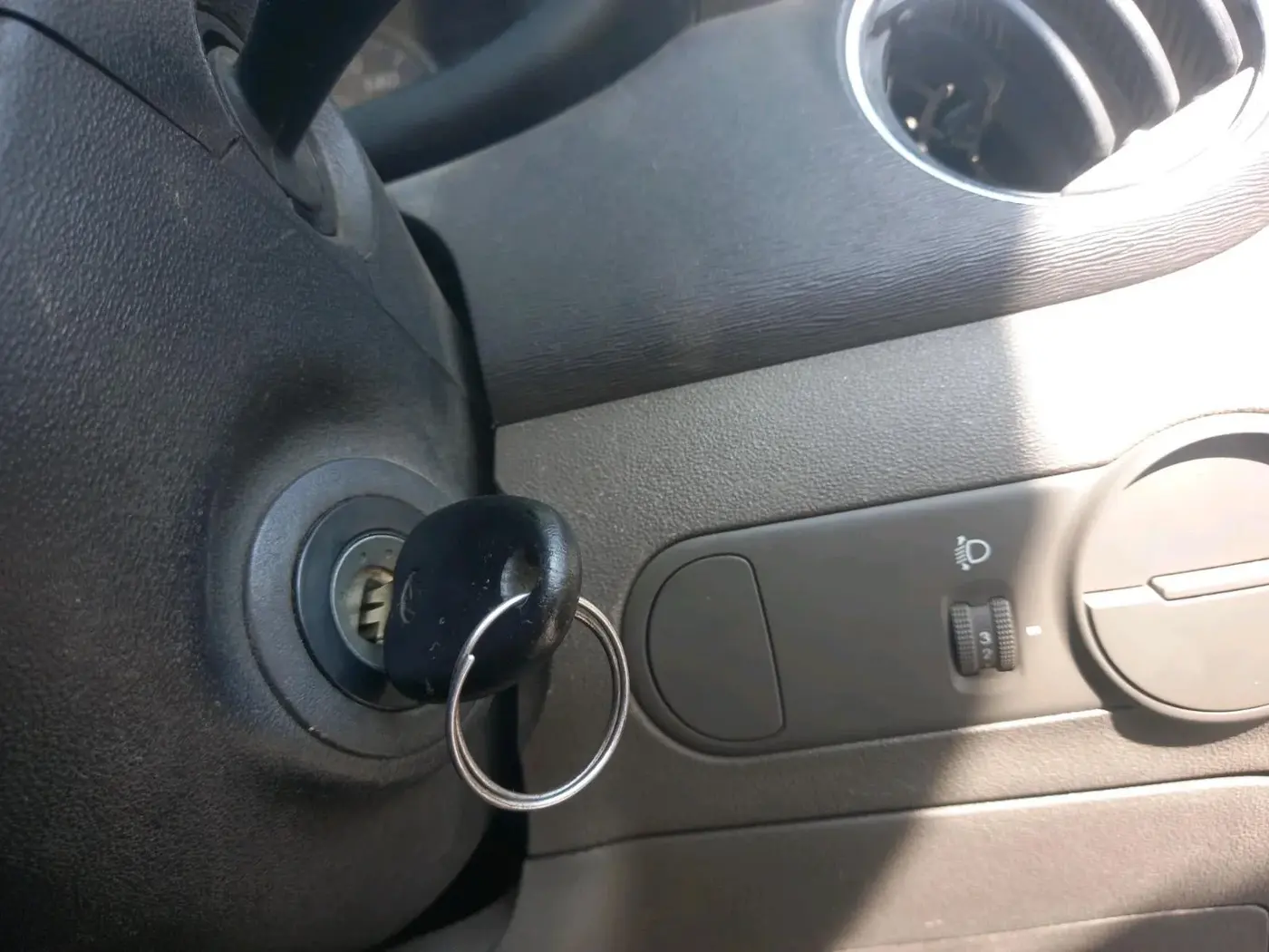 2013 Hyundai i10 MAGNA 1.1, Petrol, Manual, 1,08,203 km, interior