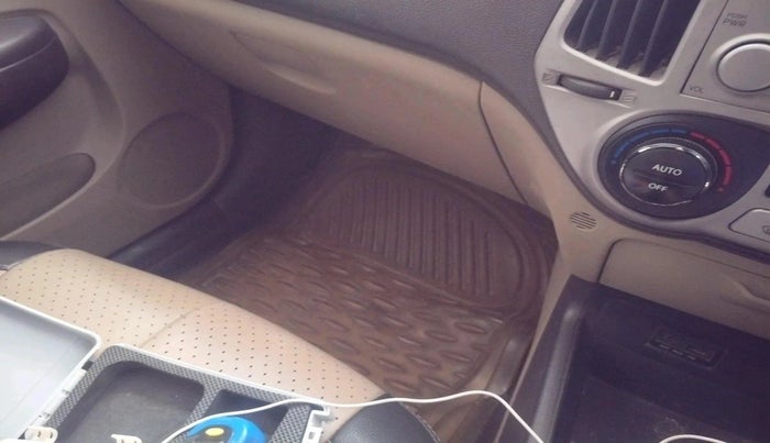 2011 Hyundai i20 SPORTZ 1.2, Petrol, Manual, 73,468 km, interior