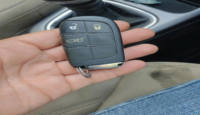 2018 Jeep Compass LONGITUDE 2.0 DIESEL, Diesel, Manual, 2,08,347 km, interior