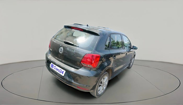 2015 Volkswagen Polo HIGHLINE1.2L, Petrol, Manual, 1,07,390 km, exterior