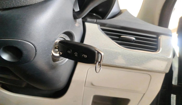 2021 Tata NEXON XZ DIESEL, Diesel, Manual, 1,27,409 km, interior