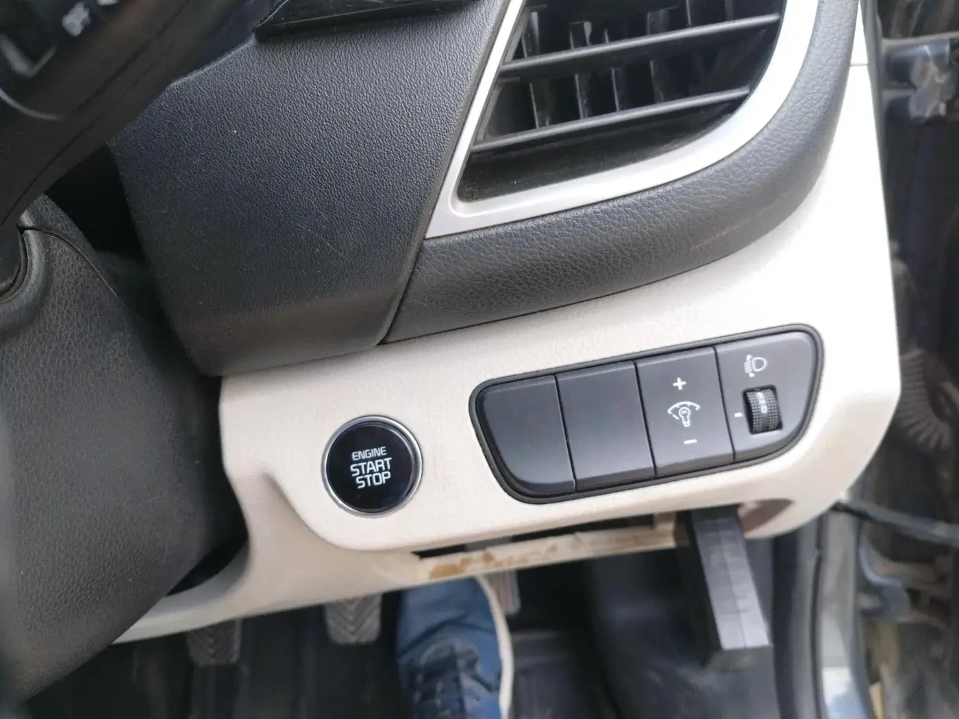2020 KIA SELTOS HTX PLUS 1.5 DIESEL, Diesel, Manual, 1,08,595 km, interior