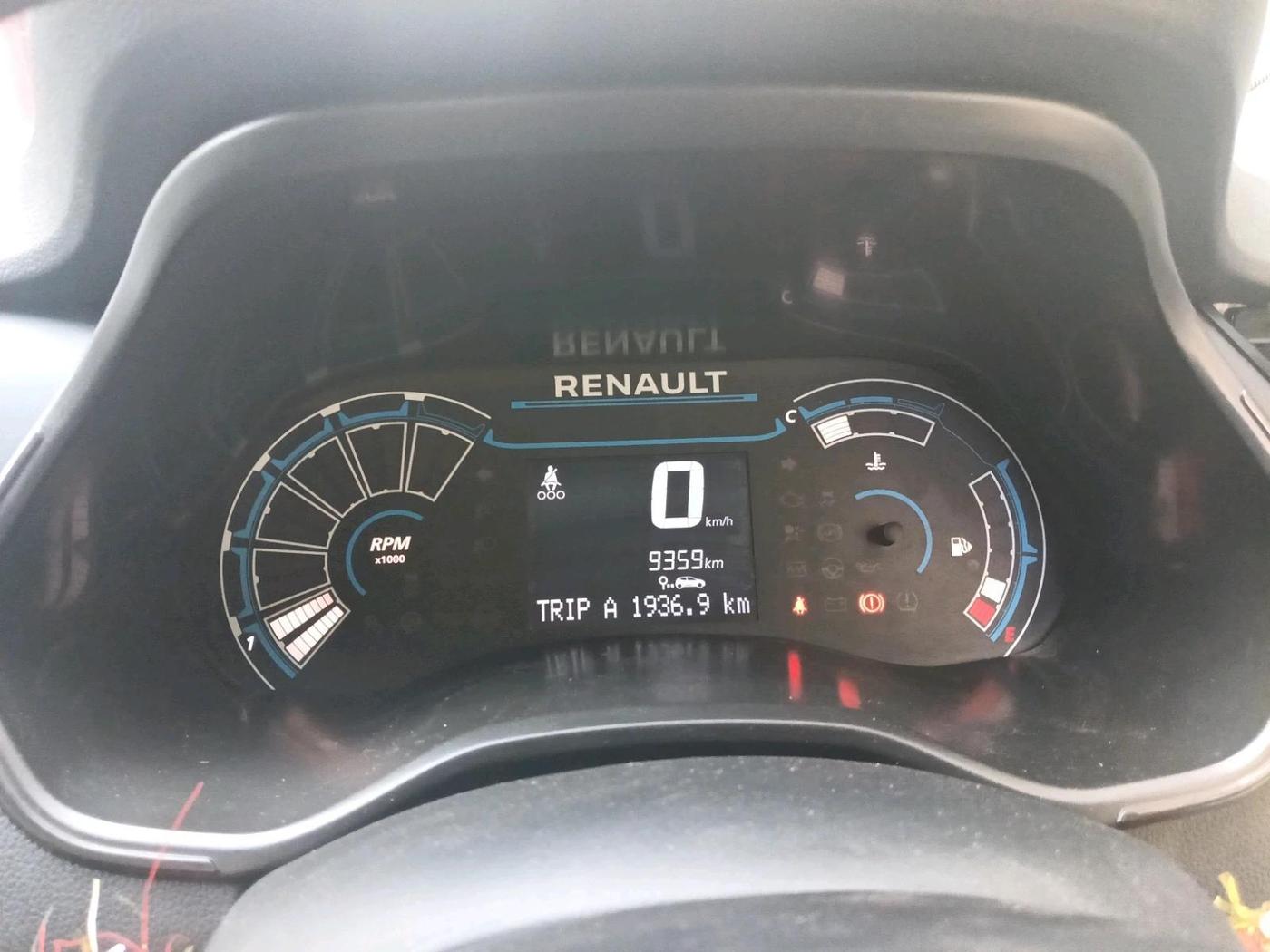 2025 Renault TRIBER RXE MT, Petrol, Manual, 9,368 km, interior