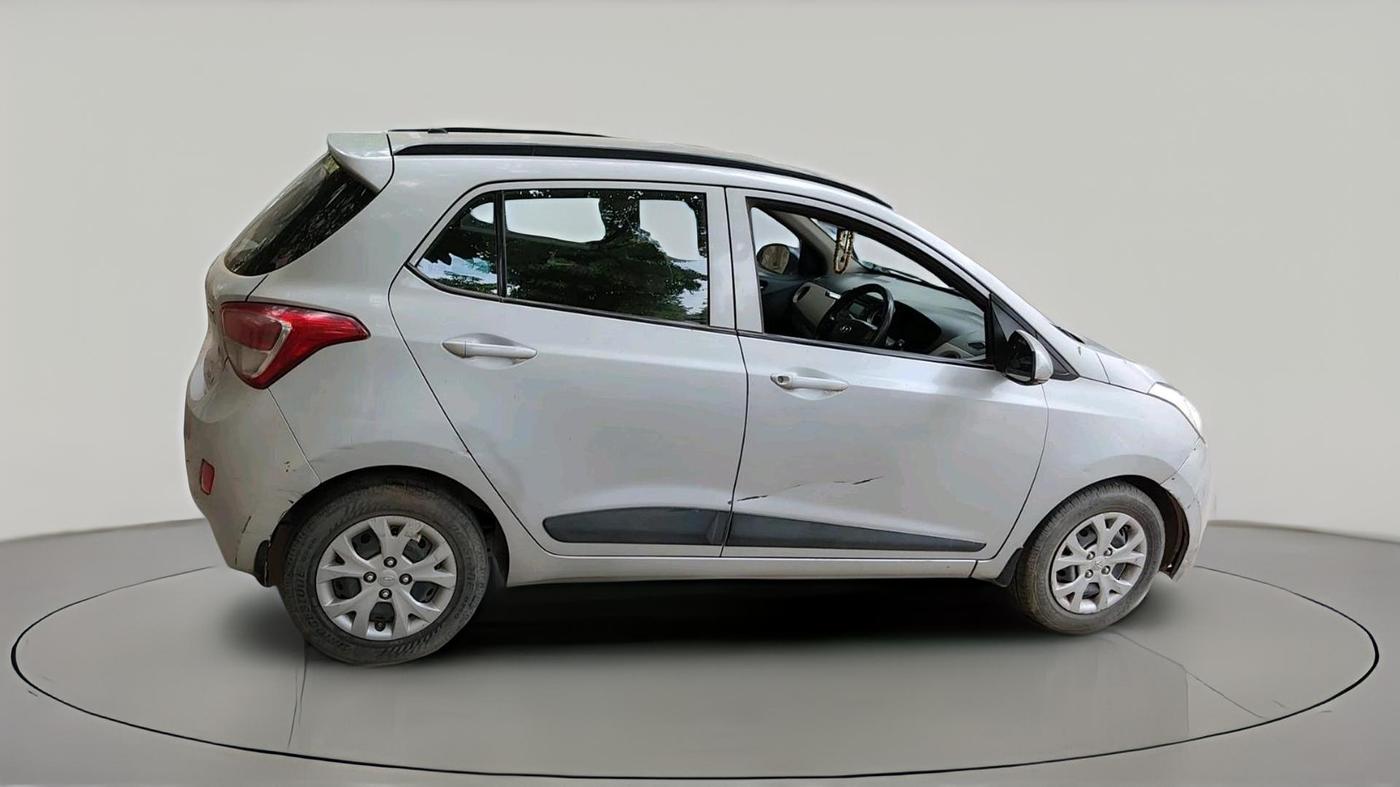 2015 Hyundai Grand i10 SPORTZ 1.2 KAPPA VTVT, Petrol, Manual, 1,32,572 km, exterior