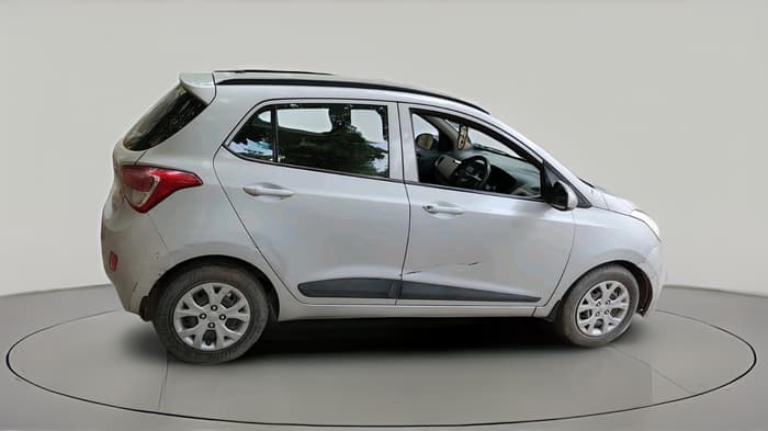 2015 Hyundai Grand i10 SPORTZ 1.2 KAPPA VTVT, Petrol, Manual, 1,32,572 km, exterior