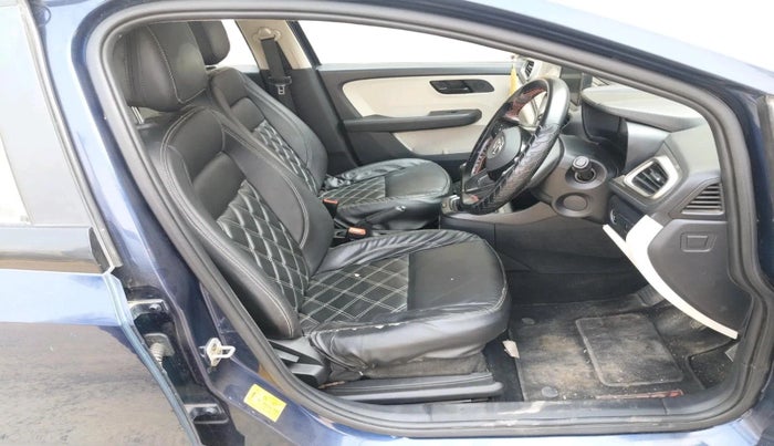 2022 Tata ALTROZ XT PETROL, Petrol, Manual, 19,242 km, interior