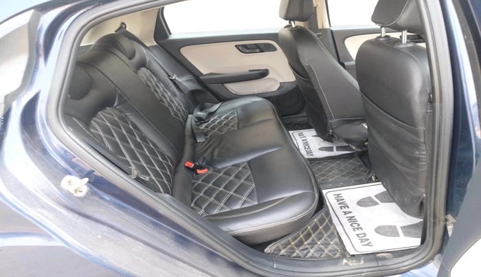 2022 Tata ALTROZ XT PETROL, Petrol, Manual, 19,242 km, interior