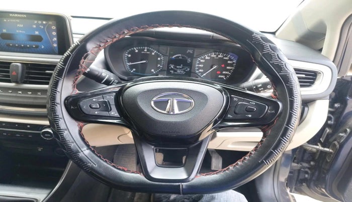 2022 Tata ALTROZ XT PETROL, Petrol, Manual, 19,242 km, interior