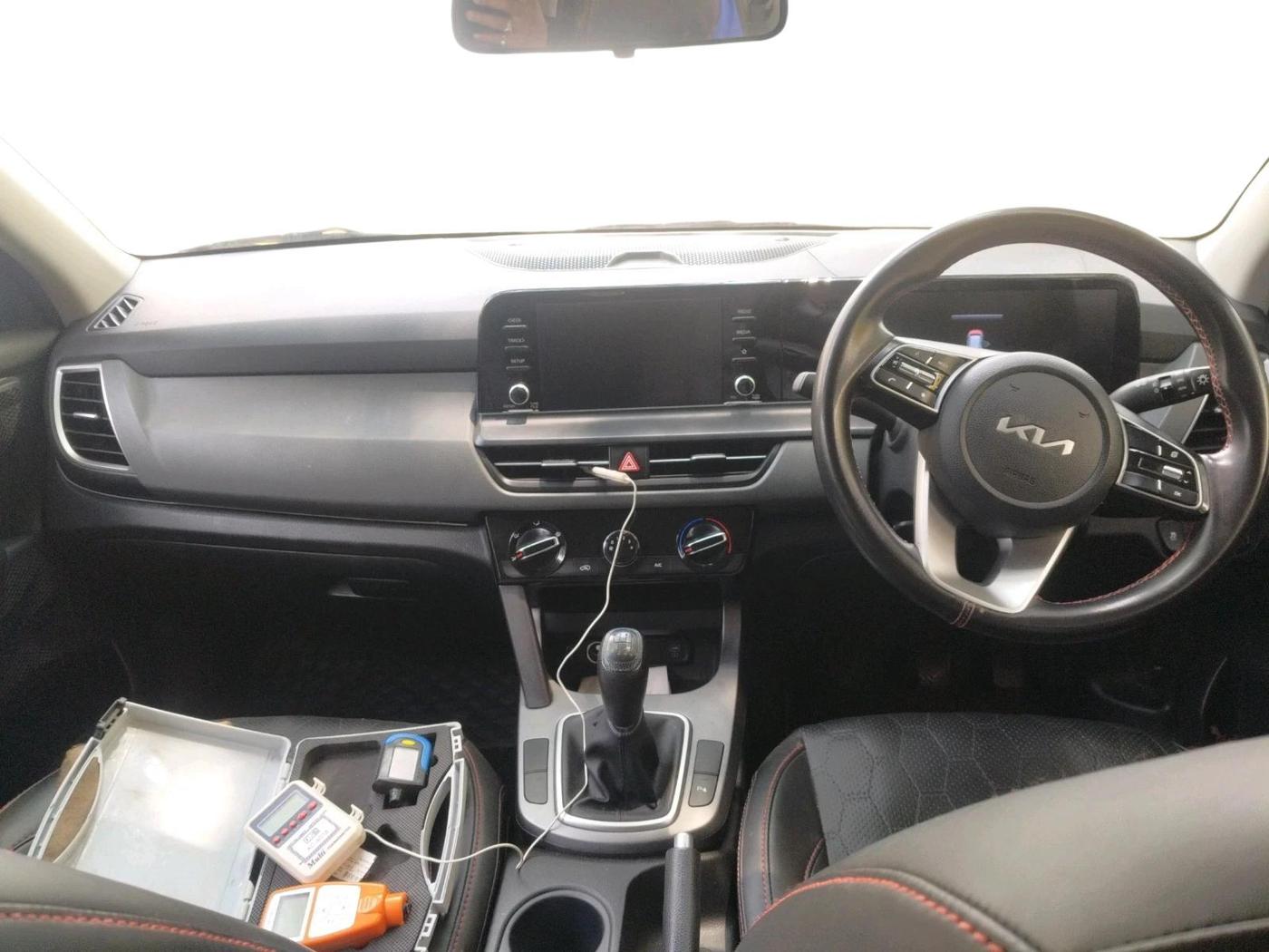 2023 KIA SELTOS  HTK 1.5 PETROL MT, Petrol, Manual, 20,509 km, interior