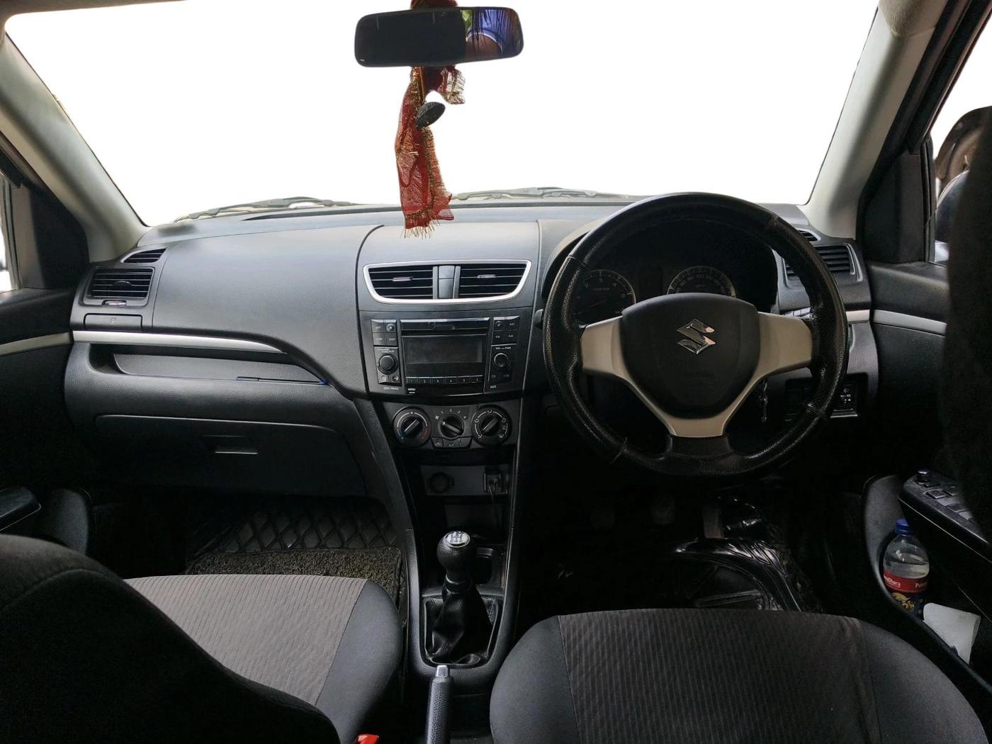 2017 Maruti Swift VDI, Diesel, Manual, 1,50,611 km, interior