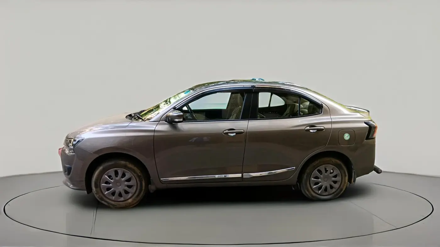 2025 Maruti Dzire VXi, Petrol, Manual, 36,151 km, exterior