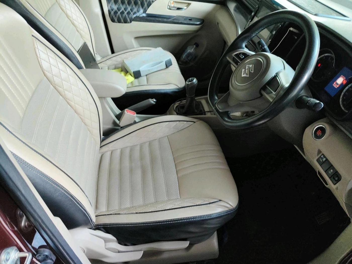 2022 Maruti Ertiga ZXI  CNG, CNG, Manual, 88,437 km, interior