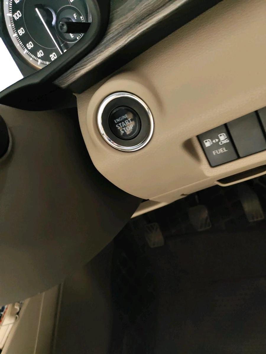 2022 Maruti Ertiga ZXI  CNG, CNG, Manual, 88,437 km, interior