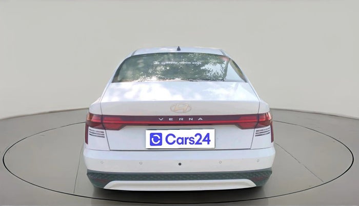 2024 Hyundai Verna EX 1.5 MT, Petrol, Manual, 11,045 km, exterior