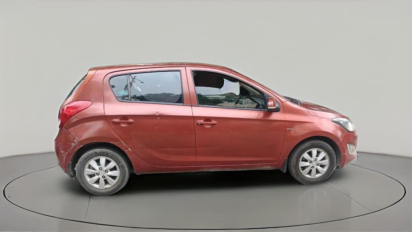 2013 Hyundai i20 SPORTZ 1.2, Petrol, Manual, 1,07,103 km, exterior