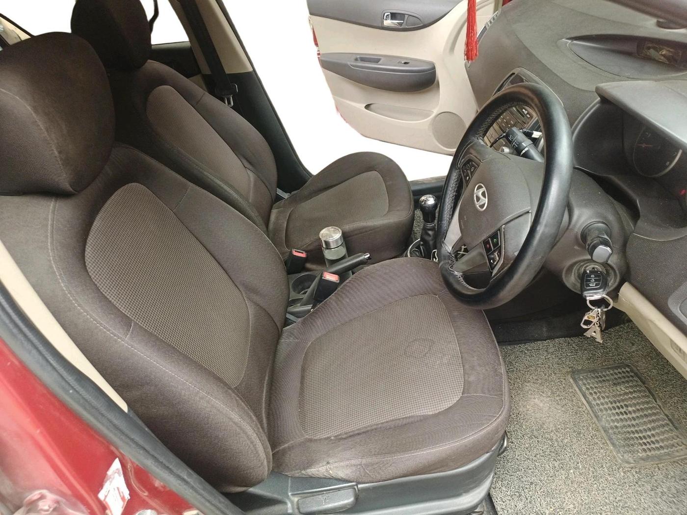 2013 Hyundai i20 SPORTZ 1.2, Petrol, Manual, 1,07,103 km, interior