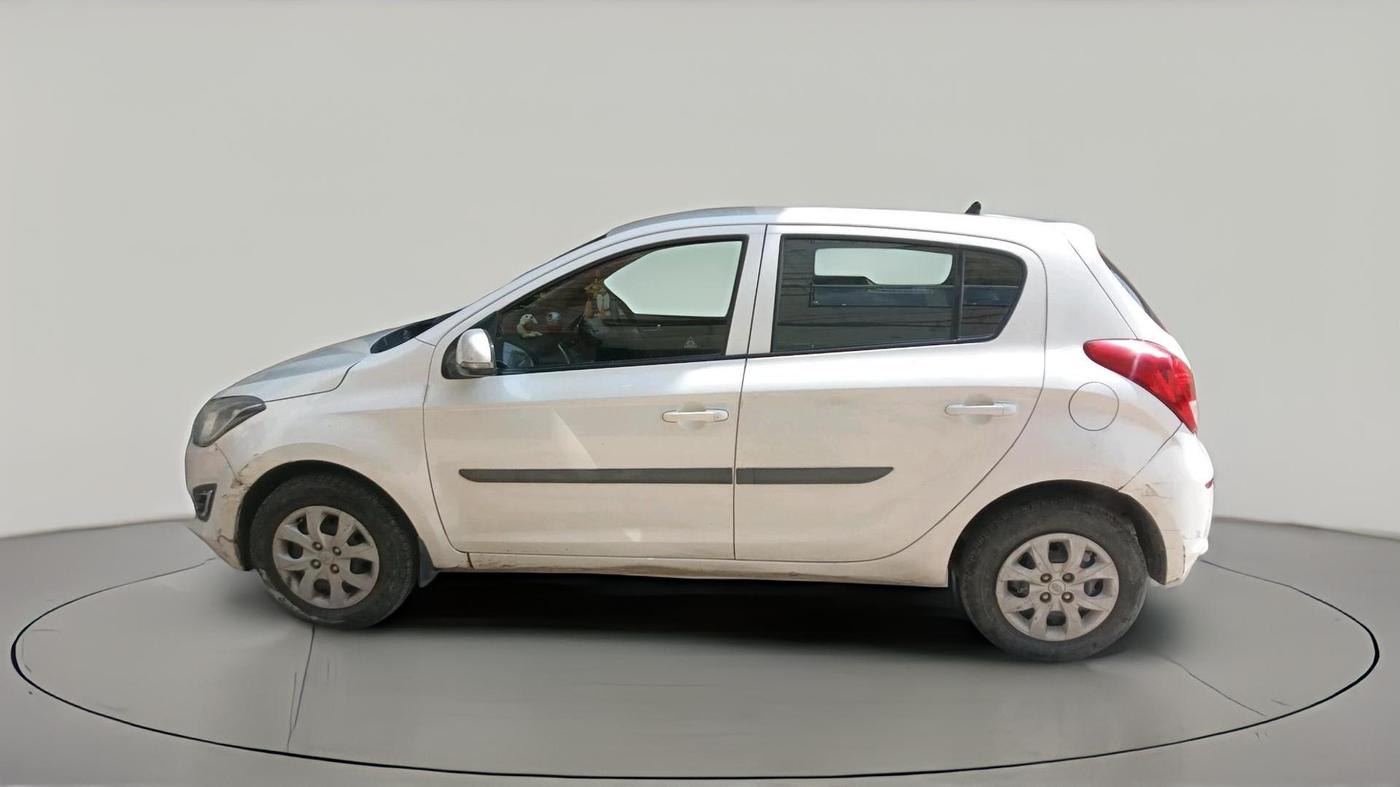 2013 Hyundai i20 MAGNA (O) 1.2, Petrol, Manual, 73,804 km, exterior