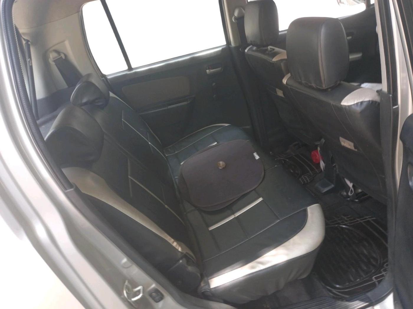 2014 Maruti Wagon R 1.0 LXI CNG, CNG, Manual, 78,039 km, interior