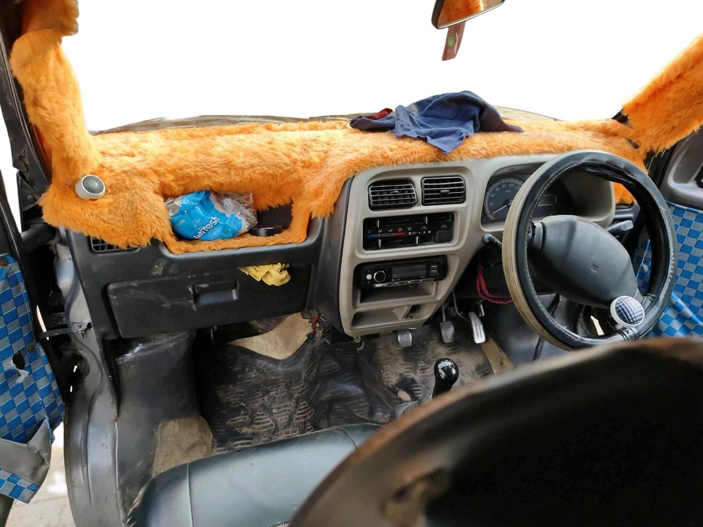 2015 Maruti Eeco 7 STR, CNG, Manual, 1,00,000 km, interior