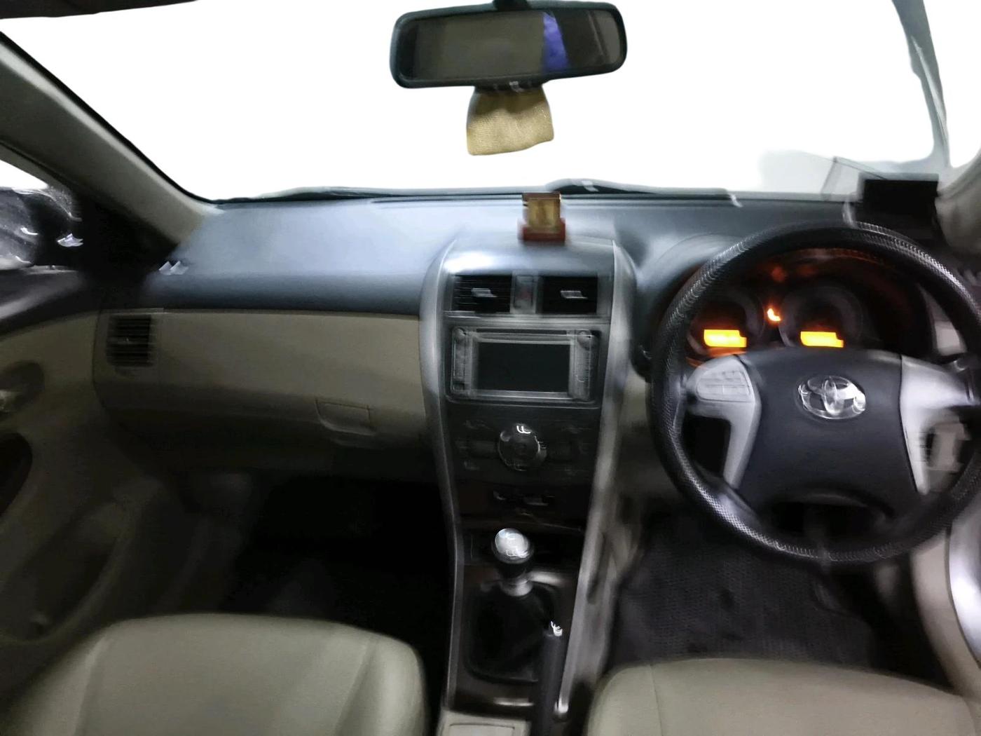 2011 Toyota Corolla Altis G PETROL, Petrol, Manual, 78,347 km, interior