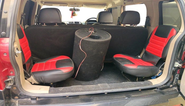 2023 Mahindra BOLERO NEO N 8, Diesel, Manual, 24,500 km, interior