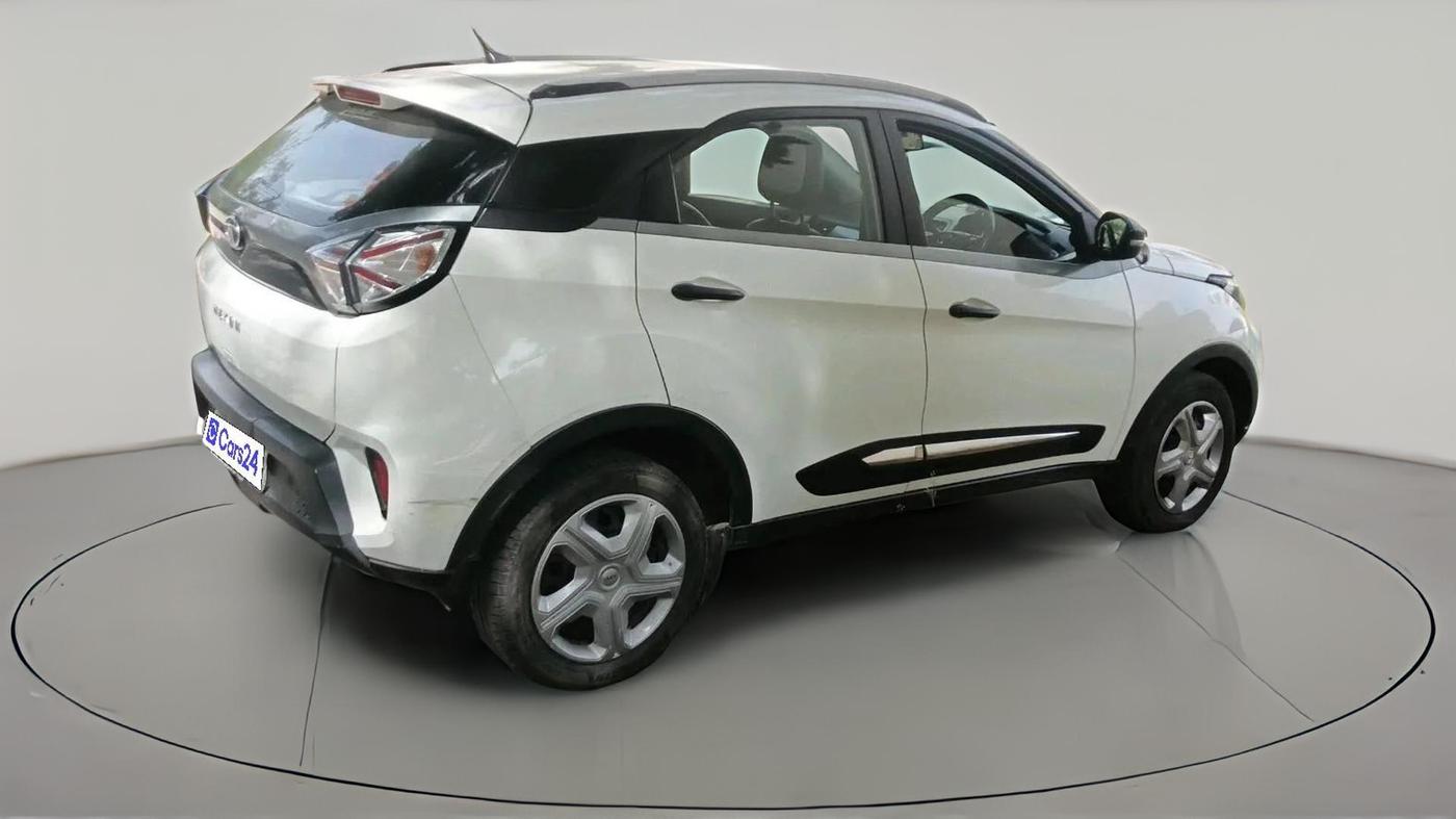 2021 Tata NEXON XM DIESEL, Diesel, Manual, 1,69,253 km, exterior