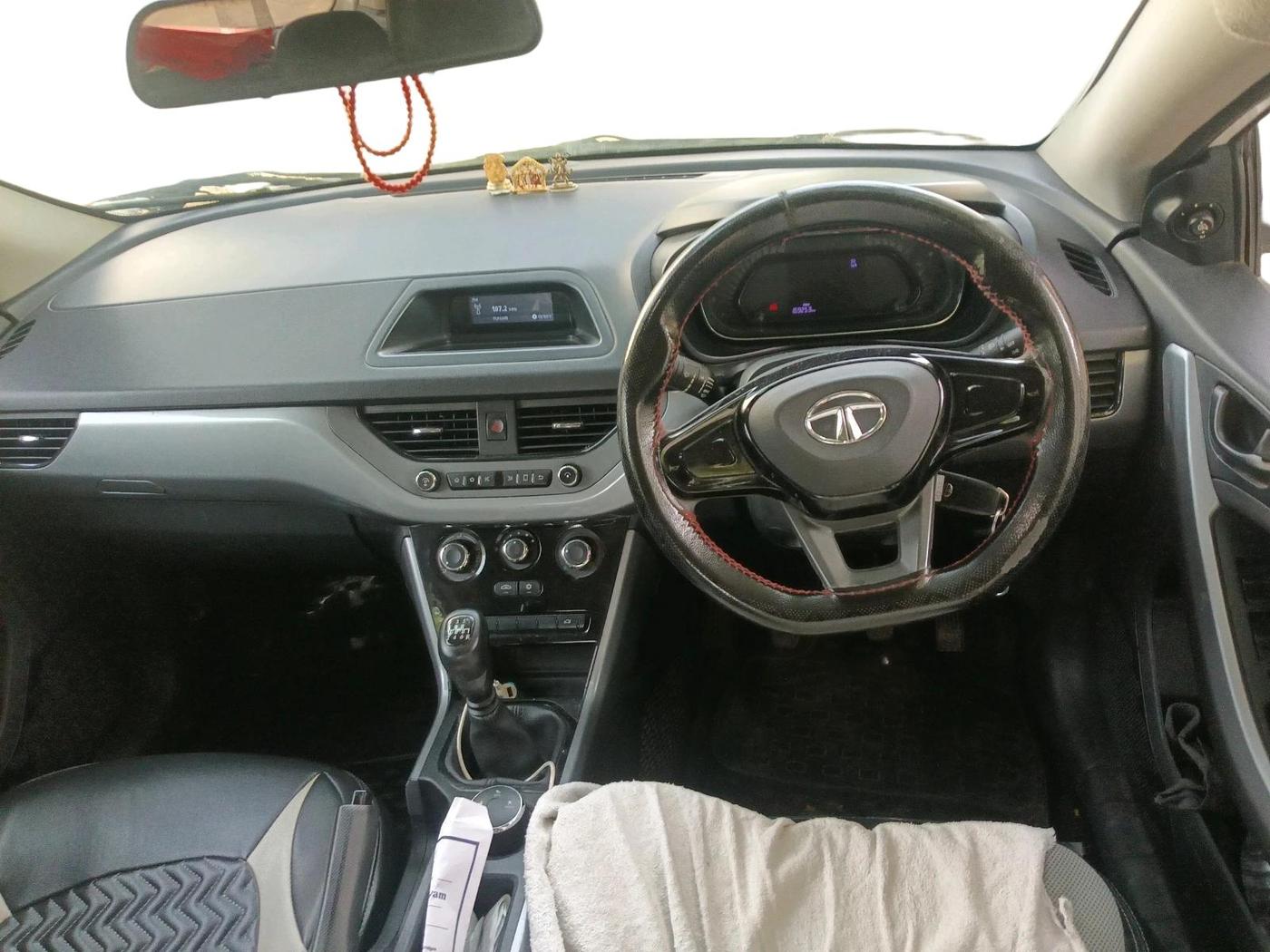 2021 Tata NEXON XM DIESEL, Diesel, Manual, 1,69,253 km, interior