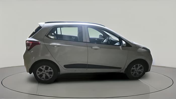 2015 Hyundai Grand i10 SPORTZ 1.2 KAPPA VTVT, Petrol, Manual, 1,17,354 km, exterior