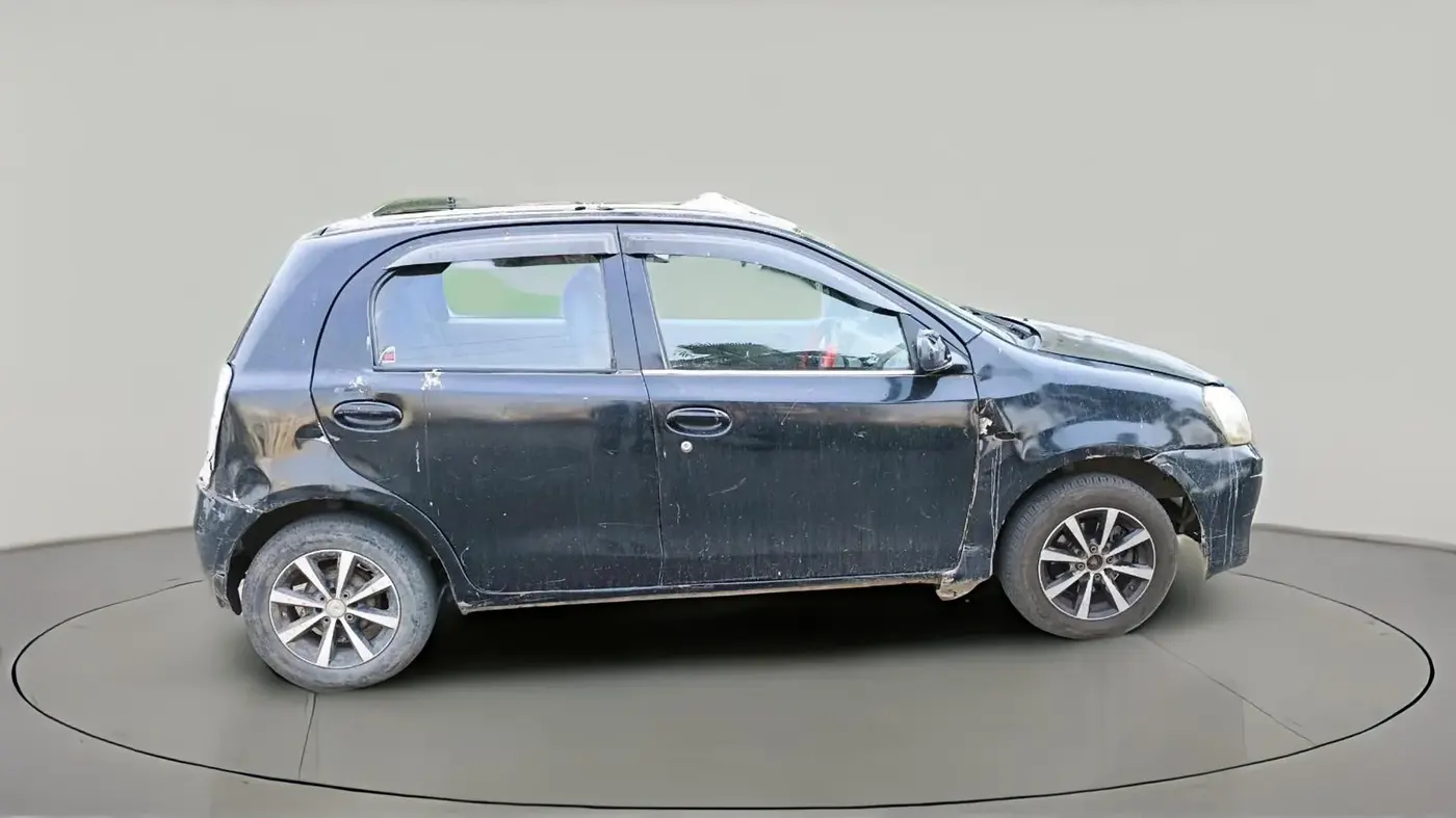 2011 Toyota Etios Liva G, CNG, Manual, 1,05,512 km, exterior