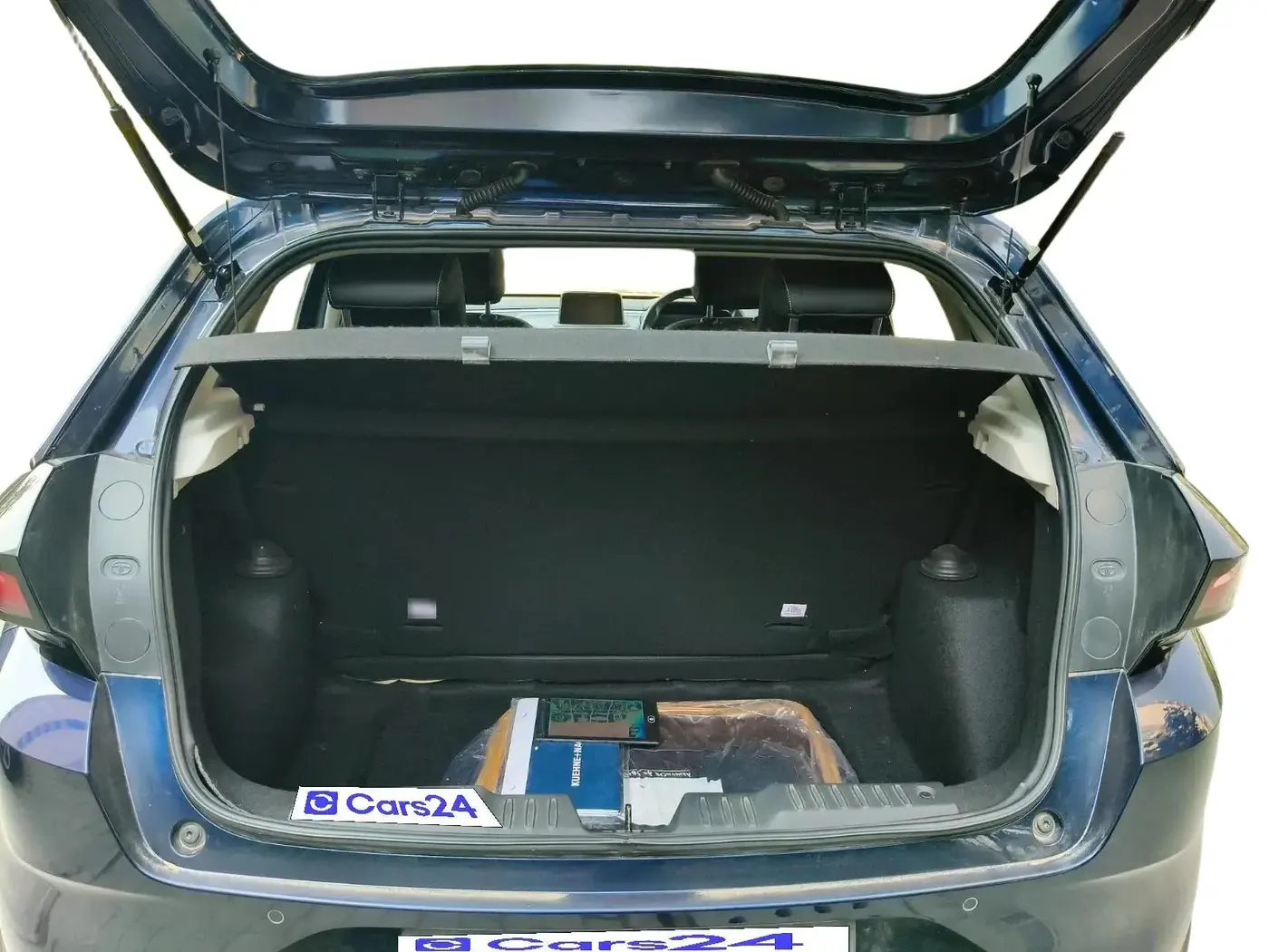 2024 Tata ALTROZ XZA PLUS (O) SUNROOF P , Petrol, Automatic, 8,100 km, exterior