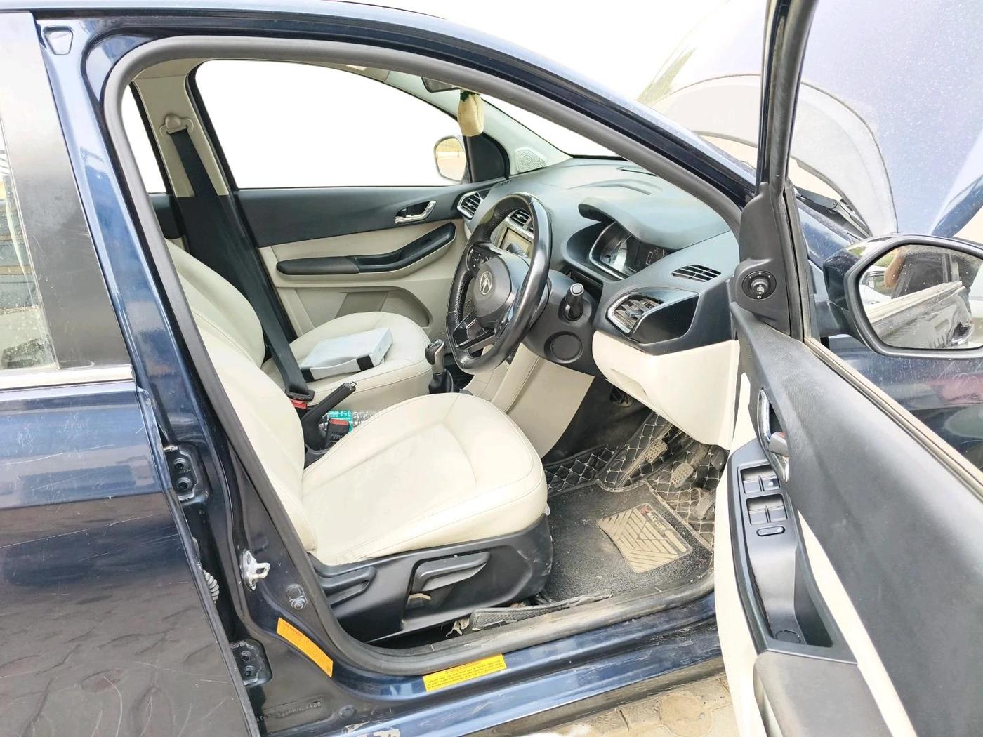 2023 Tata TIGOR XZ PLUS CNG LEATHERETTE PACK, CNG, Manual, 16,994 km, interior