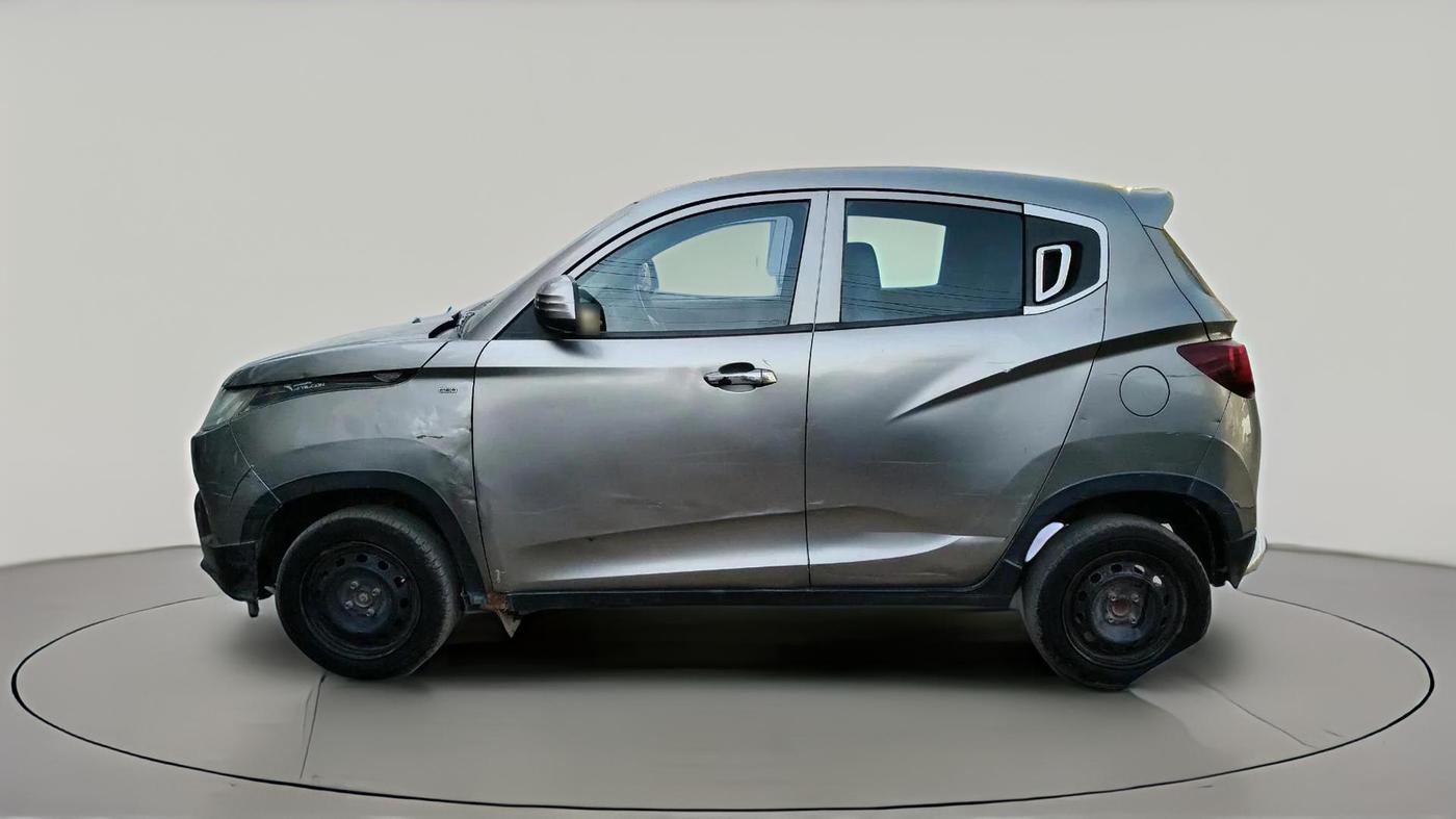 2016 Mahindra Kuv100 K4 PLUS 6 STR, Petrol, Manual, 90,458 km, exterior