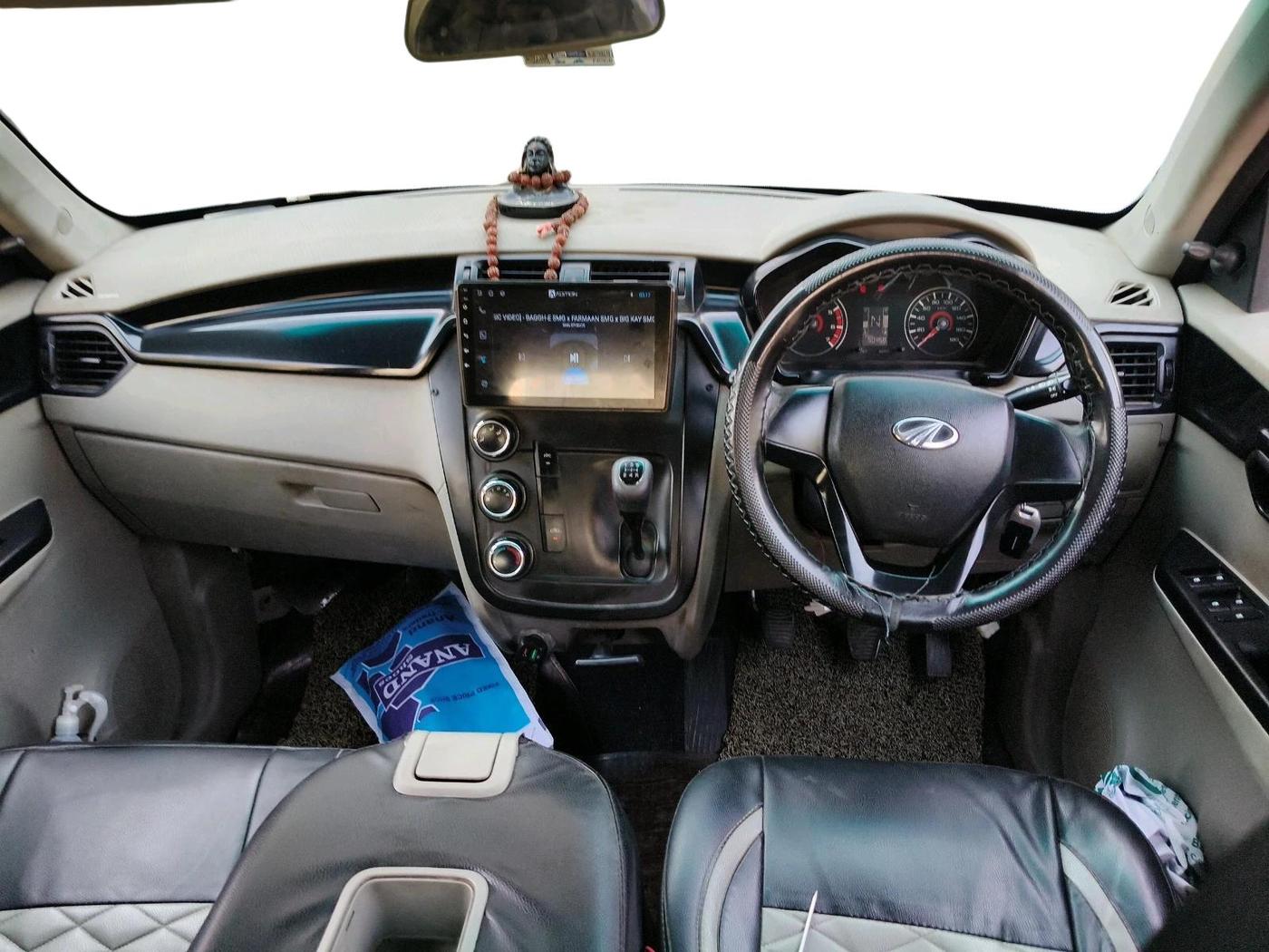 2016 Mahindra Kuv100 K4 PLUS 6 STR, Petrol, Manual, 90,458 km, interior