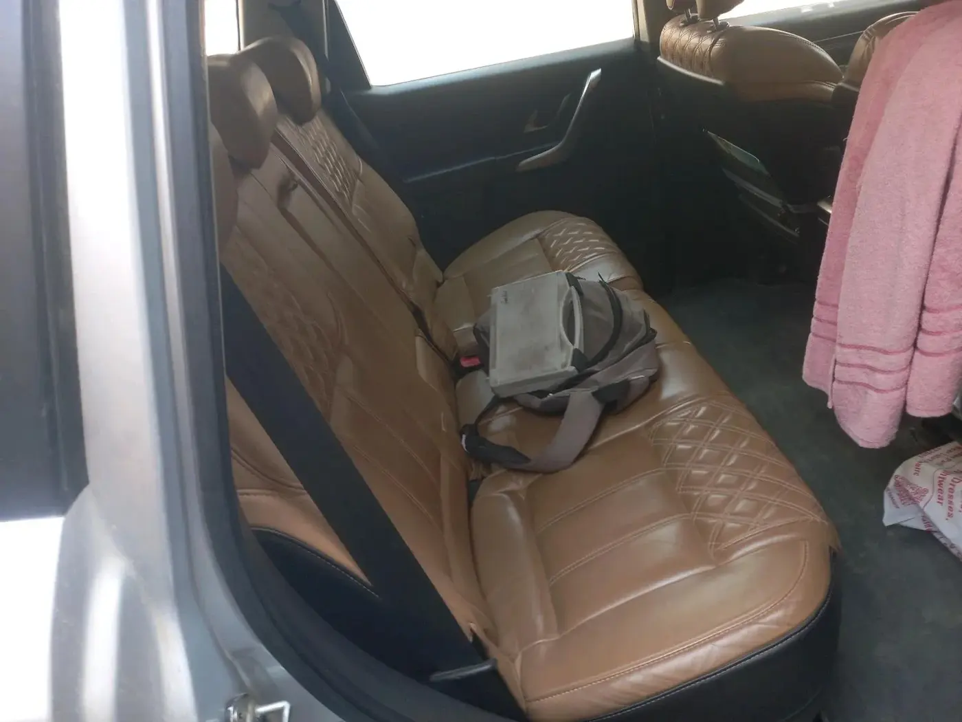 2018 Mahindra XUV500 W11 AT, Diesel, Automatic, 47,804 km, interior