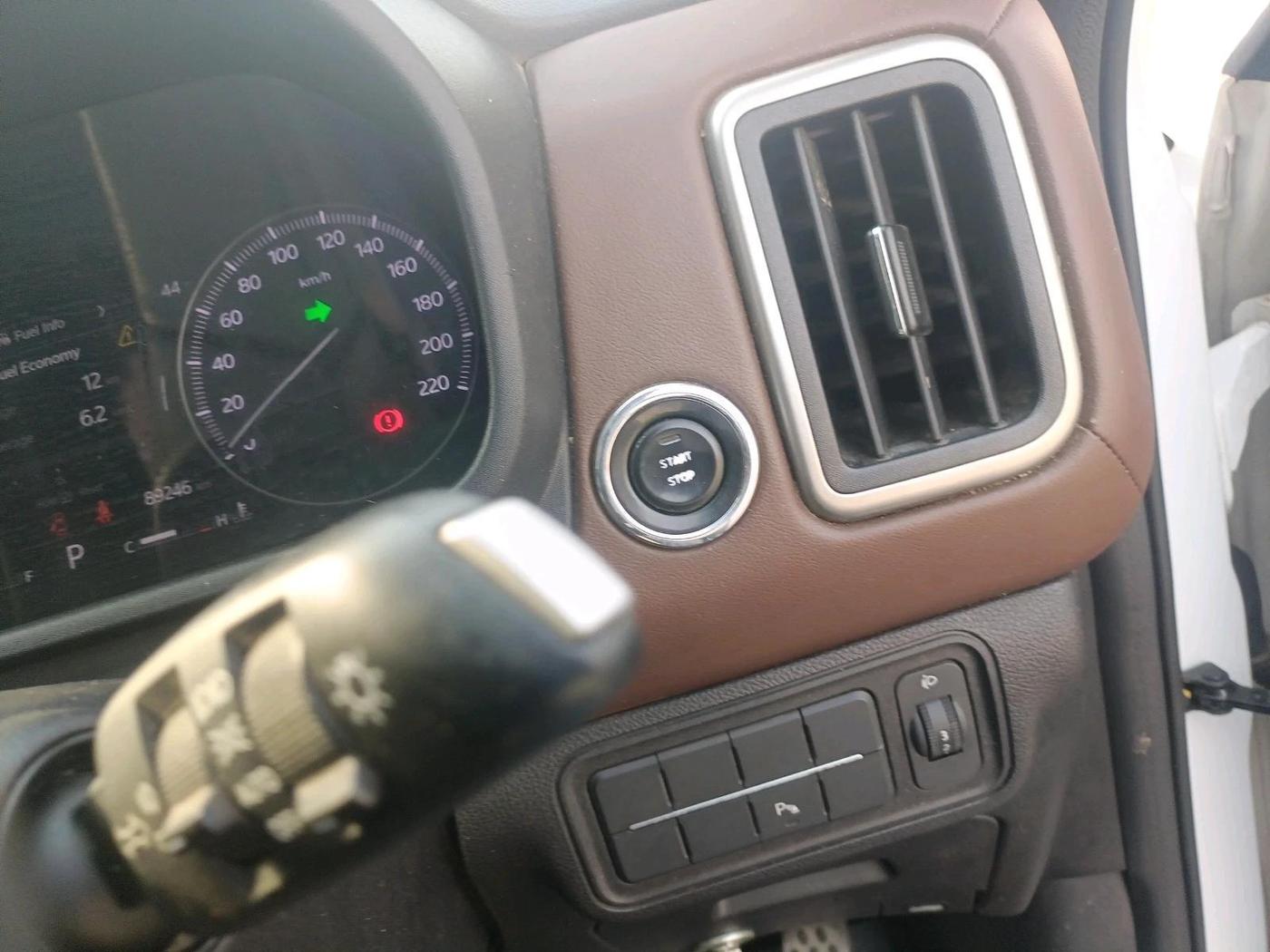 2023 Mahindra SCORPIO-N Z8 L DIESEL AT 2WD 7 STR, Diesel, Automatic, 89,246 km, interior